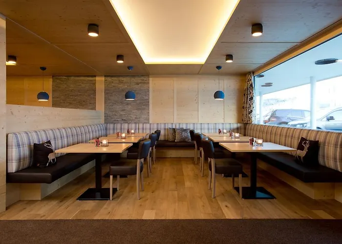 Hotel Walserstube 4*